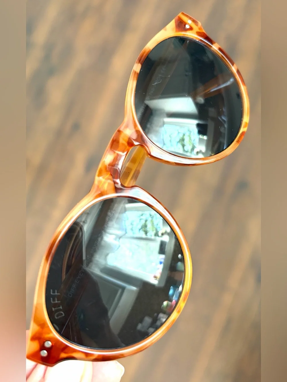 Diff Eyewear DIFF Cody Sunglasses in Solstice Tortoise Grey Lens
